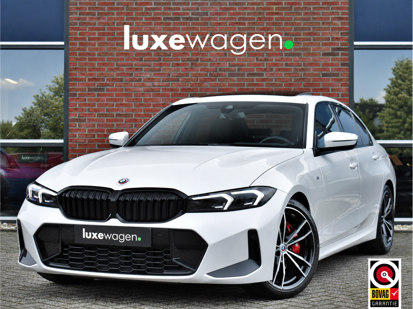 BMW 3 Serie 330d M-Sport Pro 54415289-0.jpg | Luxewagen